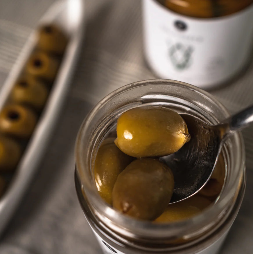 GRÜNE OLIVEN OHNE STEIN - IN SALZLAKE